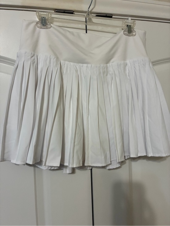all in motion Pants - all in motion White Pleated Skort
